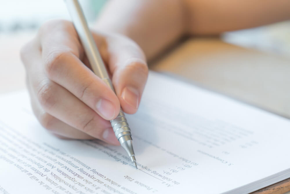 IELTS Reading sınavında öğrenci